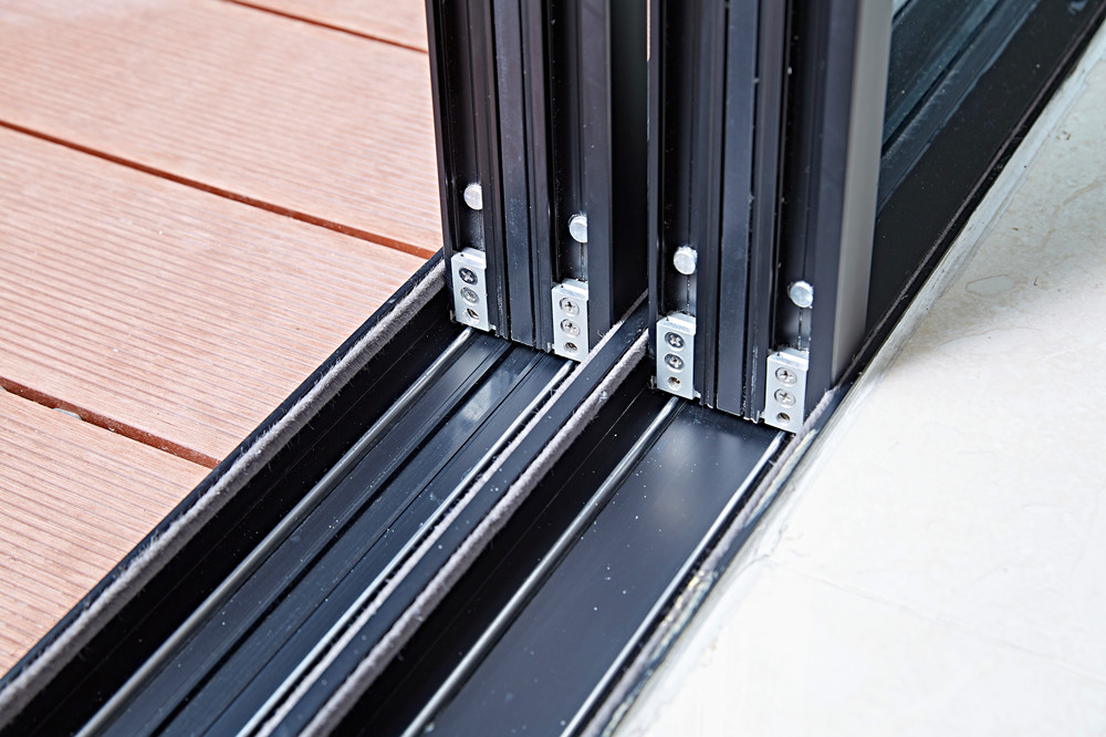 當(dāng)極簡(jiǎn)推拉吊軌門遇上中式傳統(tǒng)風(fēng)......